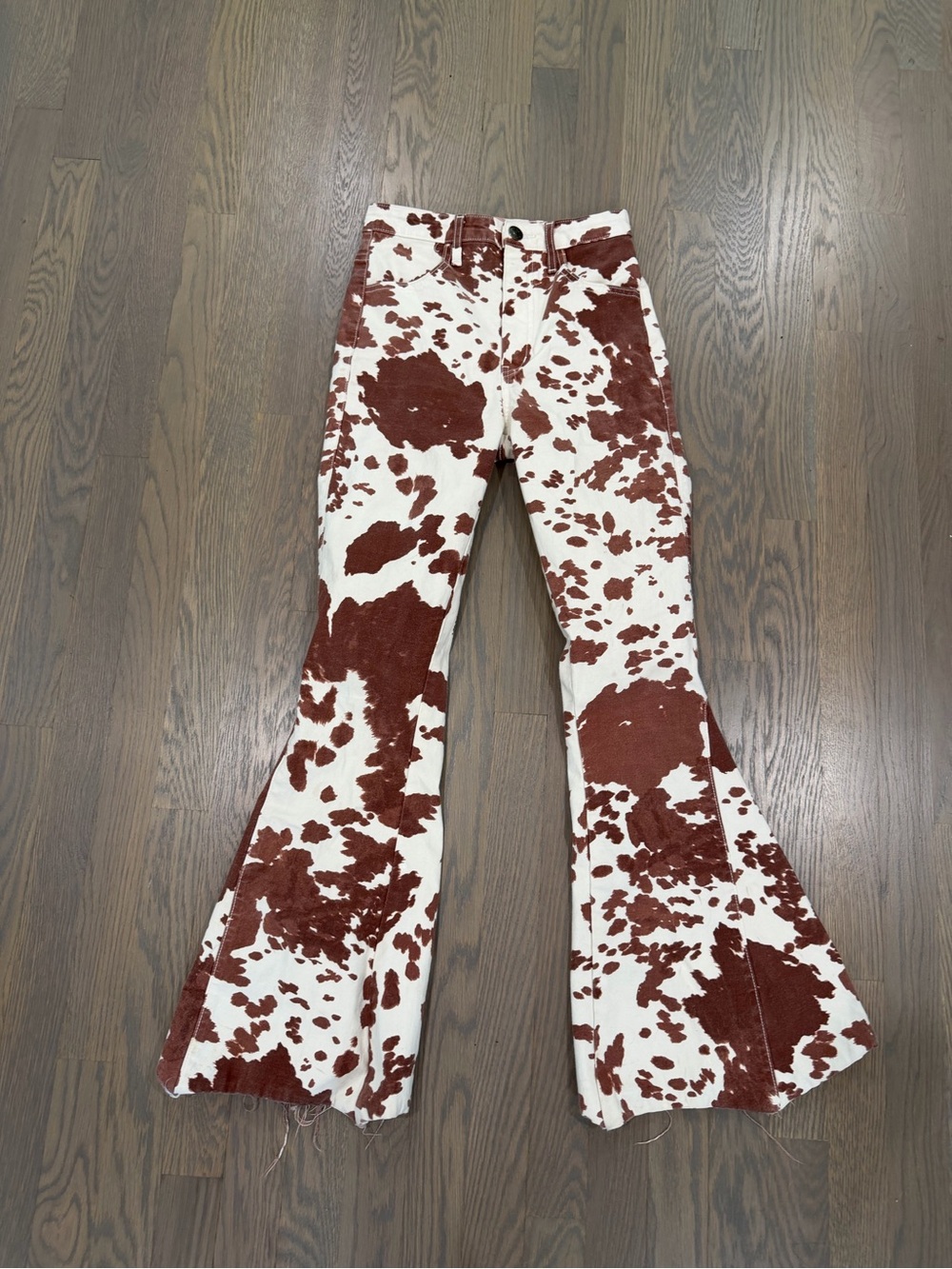 Show me your mumu Cow Print Flare Pants - White & Brown